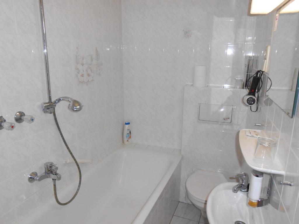 Goldener Engel /Pension Görlitz Стая снимка